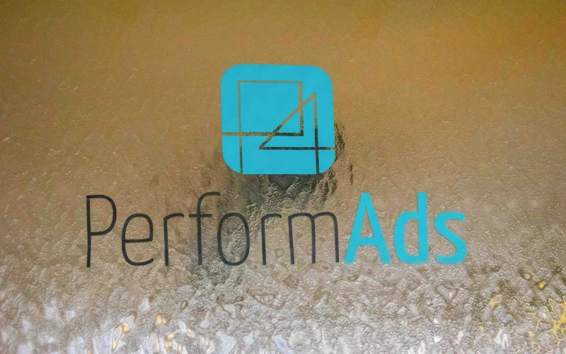 PerformAds Landingpage Slideshow 3